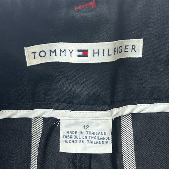 Tommy Hilfiger Black and White Plaid Mini Skirt. Preppy. Academia. Size 12. - Picture 4 of 9